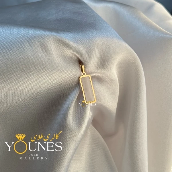 آویز طلا سنگ صدفی